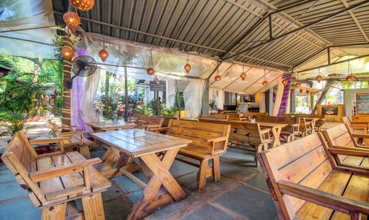 Treebo Trend Ashwem Beach Resort Goa Мандрем Экстерьер фото